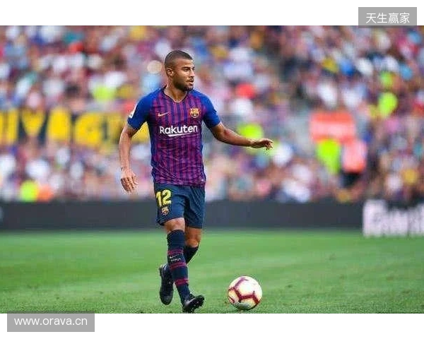 前教练:拉菲尼亚在攻防两端都能做贡献,他比登贝莱更全面